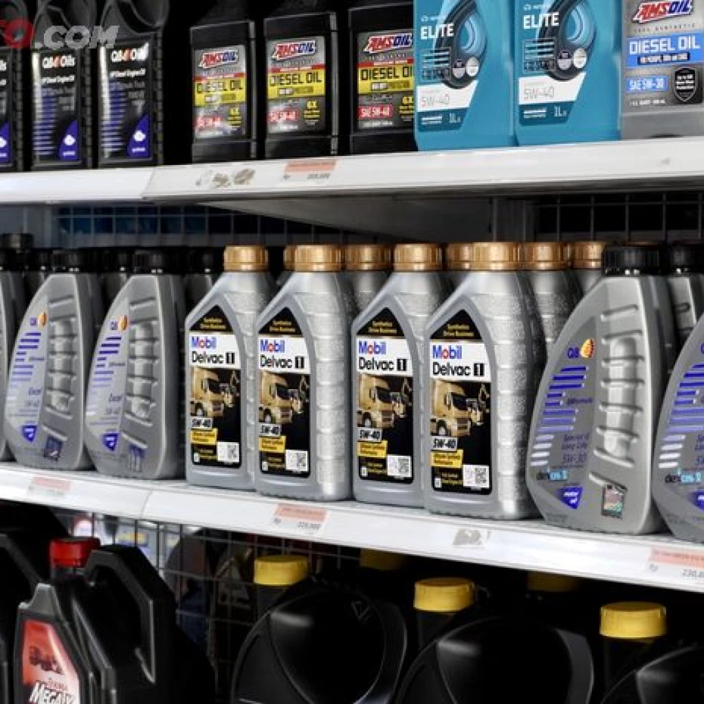Resiko GontaGanti Merek Oli pada Mobil